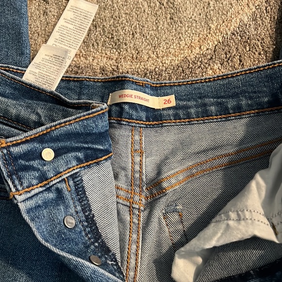 Levi’s wagging straight jeans size 26 short - Picture 2 of 5
